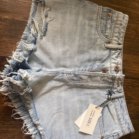 Jean shorts - Picture 2 of 2